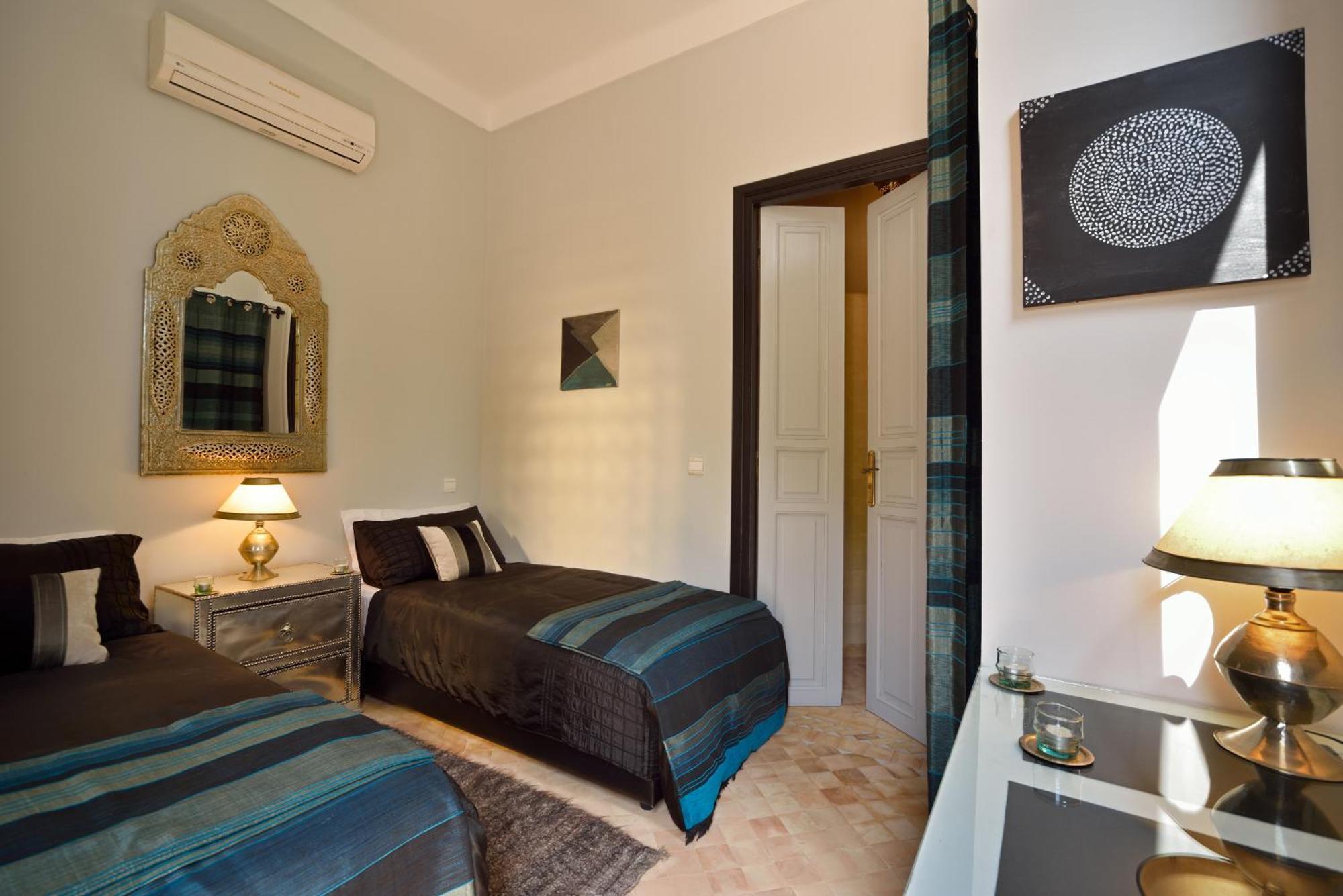 Villa Dinari Douar Caïd Layadi 外观 照片