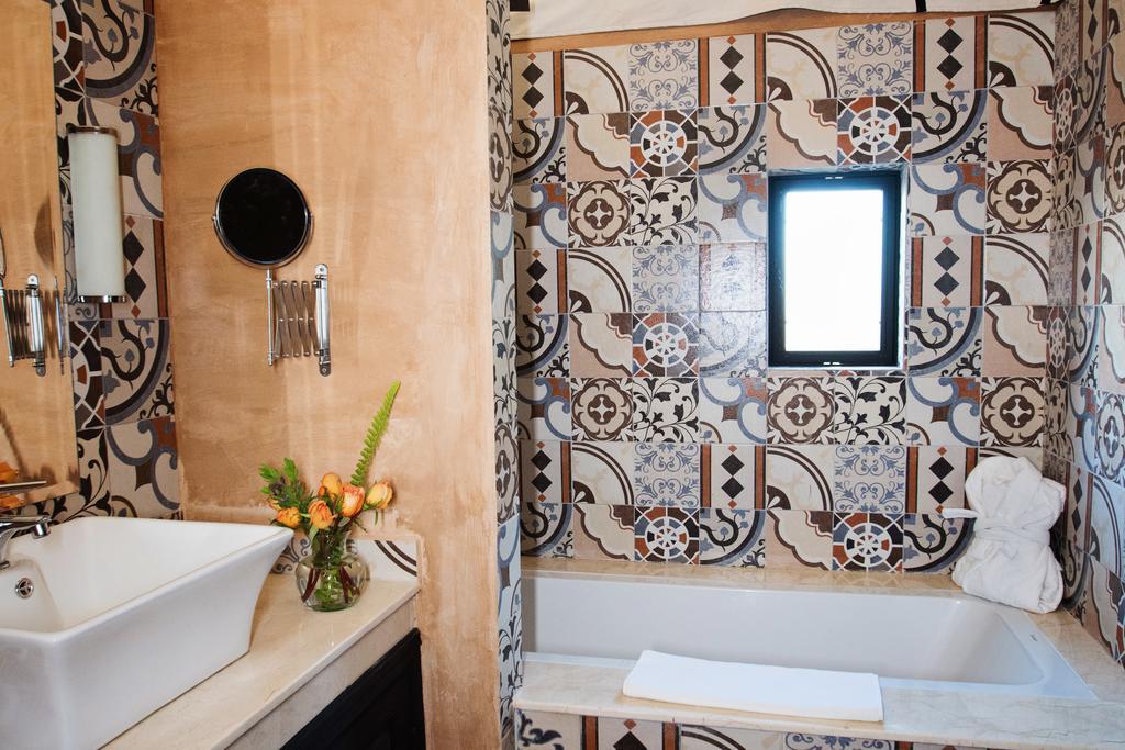 Villa Dinari Douar Caïd Layadi 外观 照片